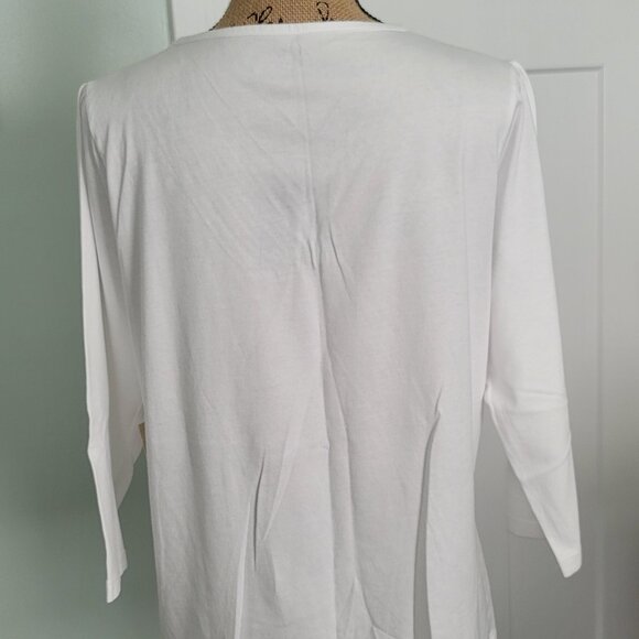 Ladies St Johns Bay V-neck White Shirt large New with Tag! - Picture 3 of 12